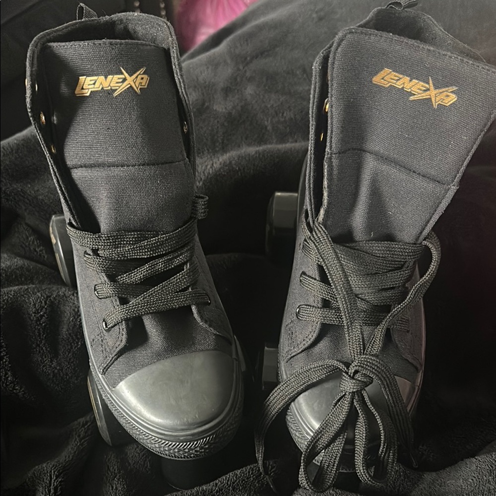 Lenexa Black Roller Skates